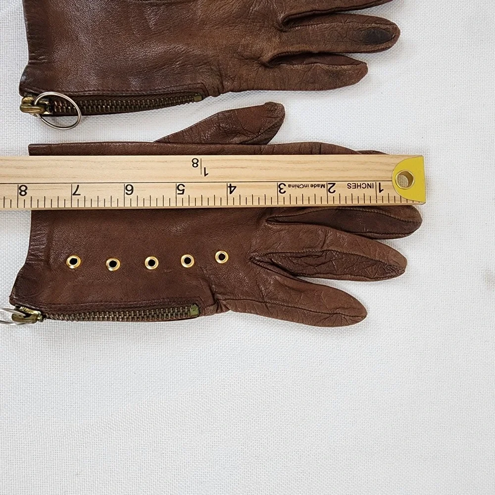 The Unbranded Brand vintage women
